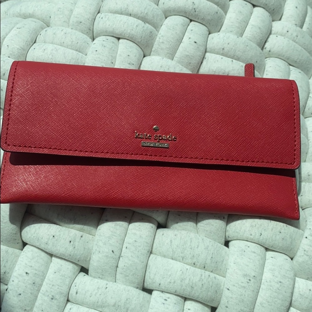 NWOT Kate Spade Spencer slim flap wallet